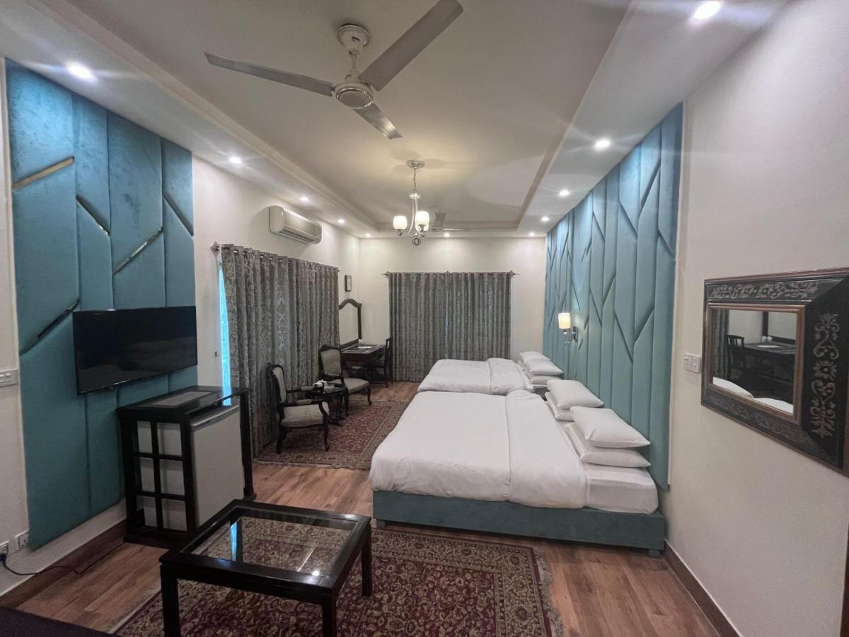 Shelton Hotel Равалпинди Экстерьер фото