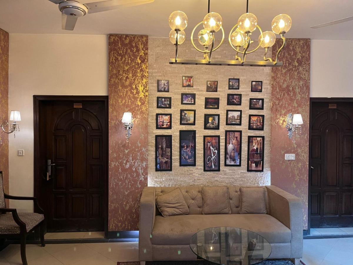 Shelton Hotel Равалпинди Экстерьер фото