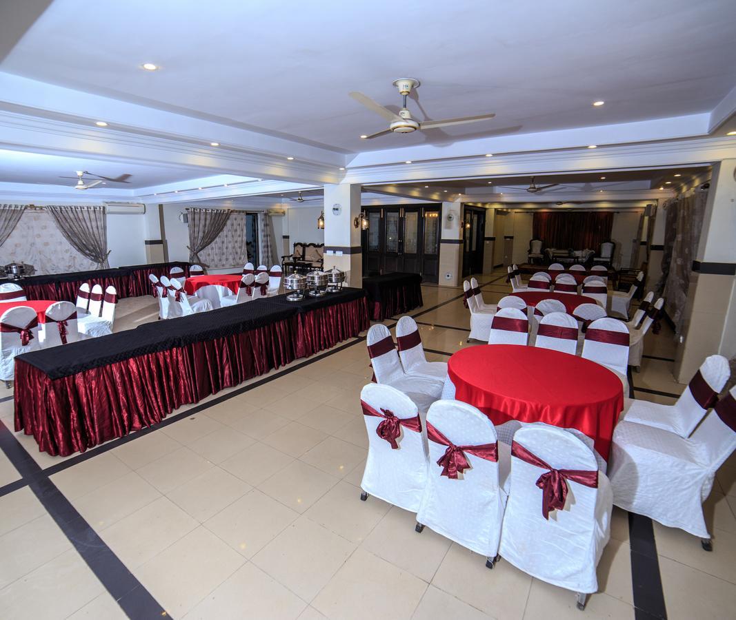 Shelton Hotel Равалпинди Экстерьер фото