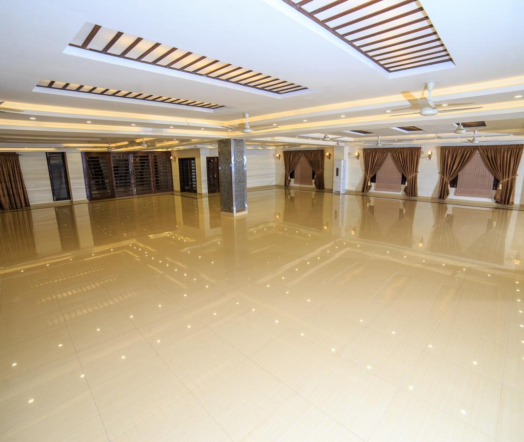 Shelton Hotel Равалпинди Экстерьер фото