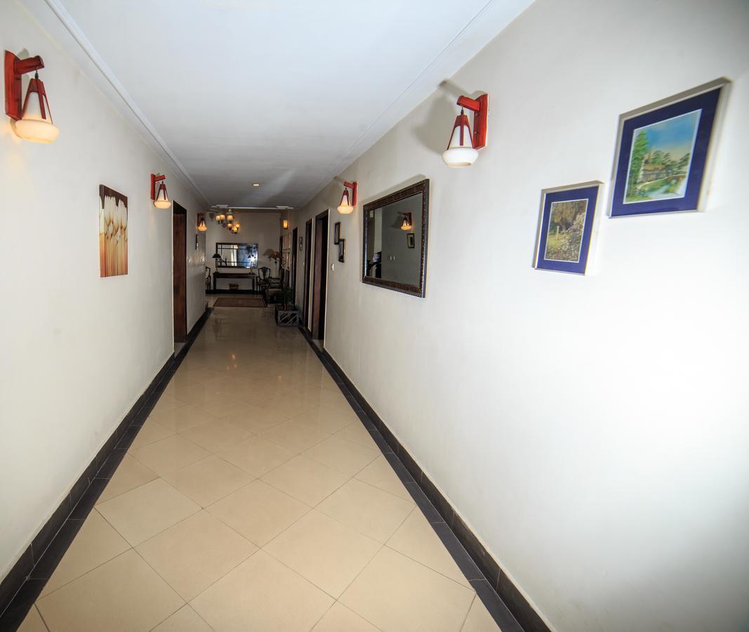 Shelton Hotel Равалпинди Экстерьер фото