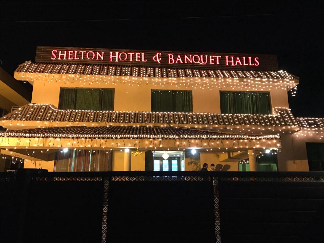 Shelton Hotel Равалпинди Экстерьер фото